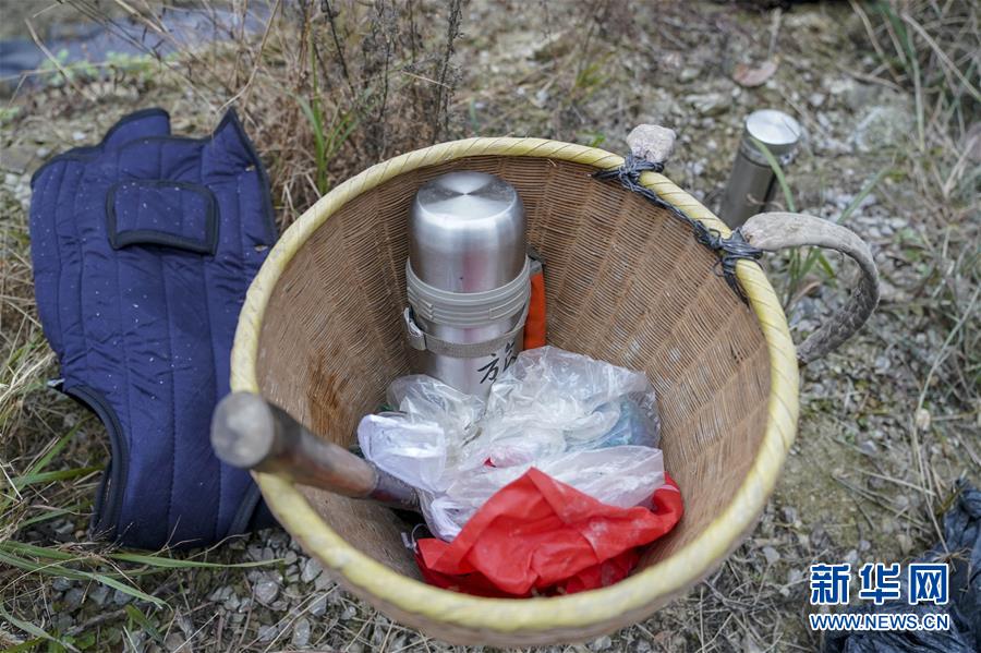 （新春走基層）（23）重慶黔江：土家三老漢 一臺&ldquo;扶貧戲&rdquo;