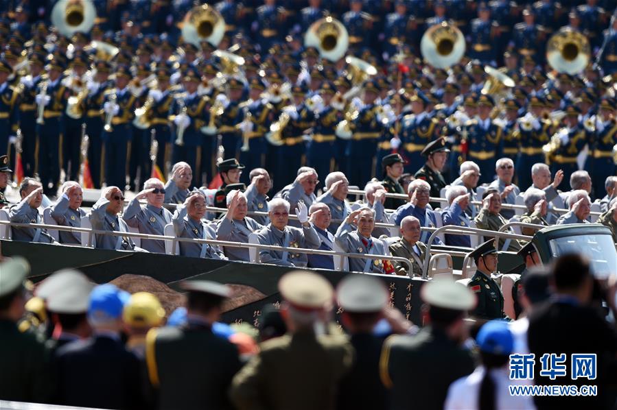 （新華全媒頭條&middot;強軍思想引領新征程&middot;圖文互動）（2）那一刻，我們光榮接受檢閱