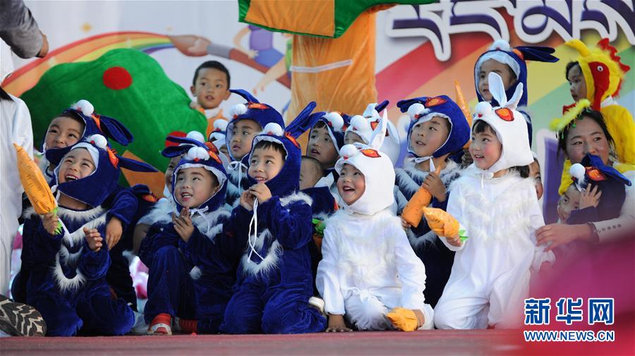 (新華全媒頭條·圖文互動(dòng))(8)昂首闊步向未來——寫在西藏民主改革60周年之際