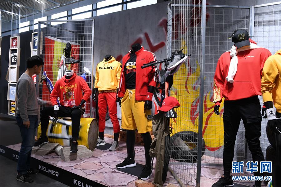 （在習近平新時代中國特色社會主義思想指引下&mdash;&mdash;新時代新作為新篇章&middot;圖文互動）（5）國際范兒&middot;科技范兒&middot;綠色范兒&mdash;&mdash;傳統(tǒng)制造業(yè)嶄露&ldquo;新面孔&rdquo;