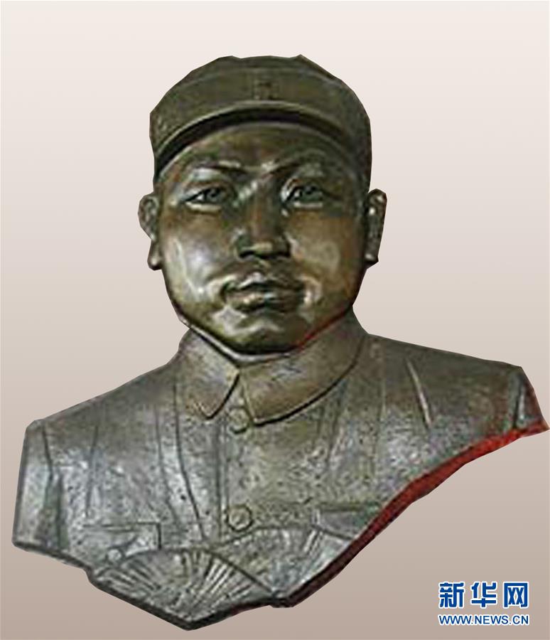 （為了民族復(fù)興&middot;英雄烈士譜&middot;圖文互動）張?jiān)獕郏汉笄趹?zhàn)線立奇功