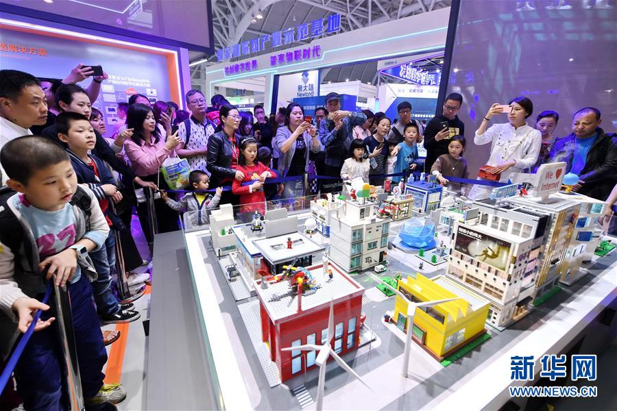 （新華全媒頭條&middot;圖文互動）（3）從&ldquo;數(shù)字中國&rdquo;看中國發(fā)展新信號、新亮點、新趨勢