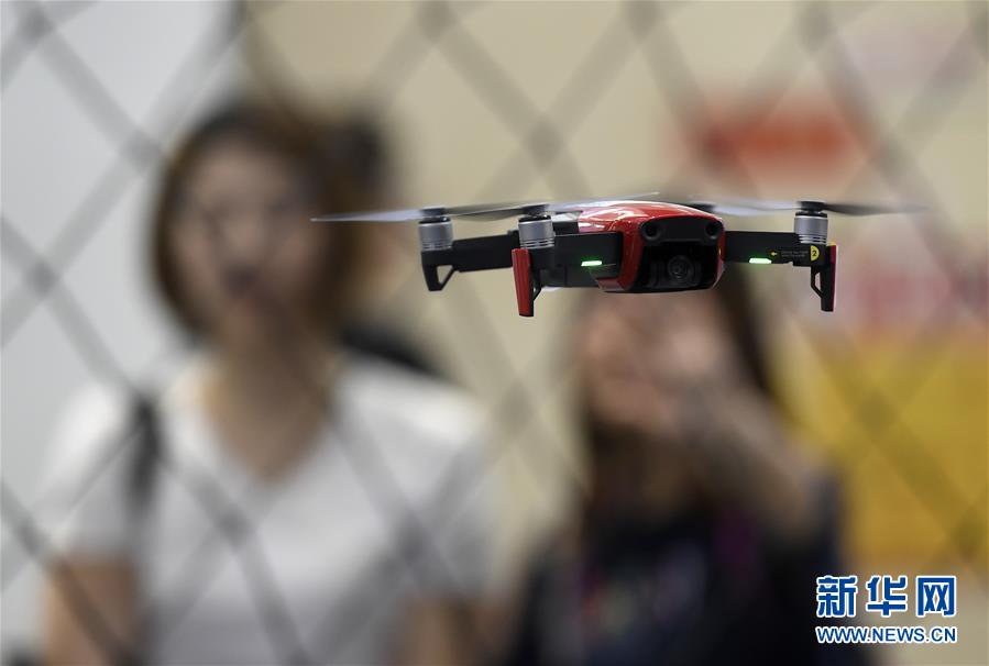 （新華全媒頭條&middot;圖文互動）（4）擁抱智能新時(shí)代：世界智能大會釋放了哪些新信號？