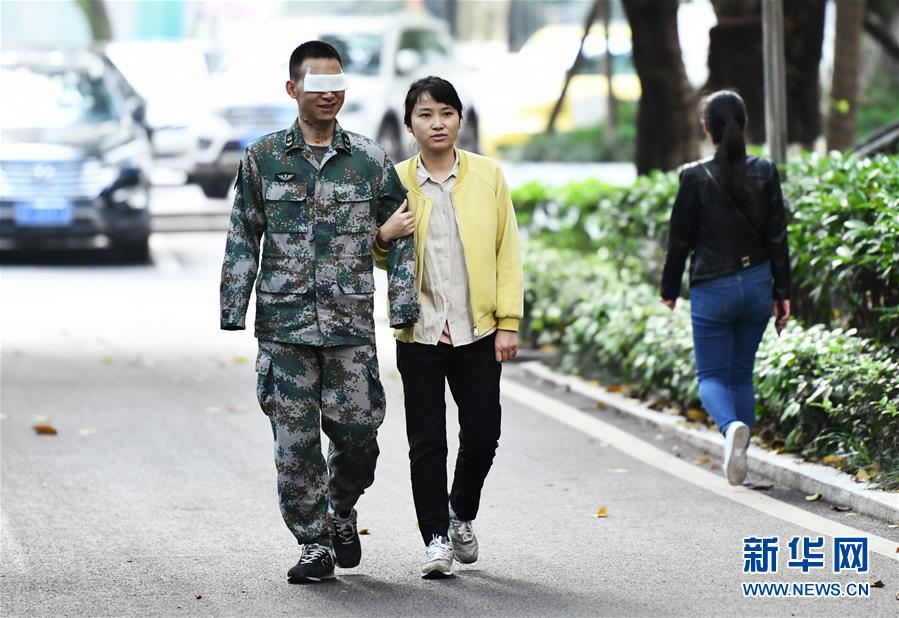 (時代先鋒·圖文互動)(6)新時代最可愛的人——記陸軍某掃雷排爆大隊英雄戰(zhàn)士杜富國