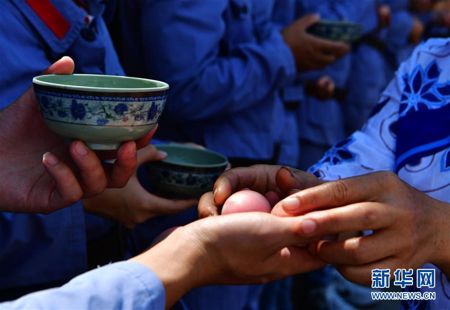 （新華全媒頭條&middot;不忘初心、牢記使命&mdash;&mdash;記者再走長(zhǎng)征路&middot;圖文互動(dòng)）（4）風(fēng)展紅旗如畫(huà)&mdash;&mdash;來(lái)自長(zhǎng)征出發(fā)地長(zhǎng)汀、寧化的紅色信仰報(bào)告 