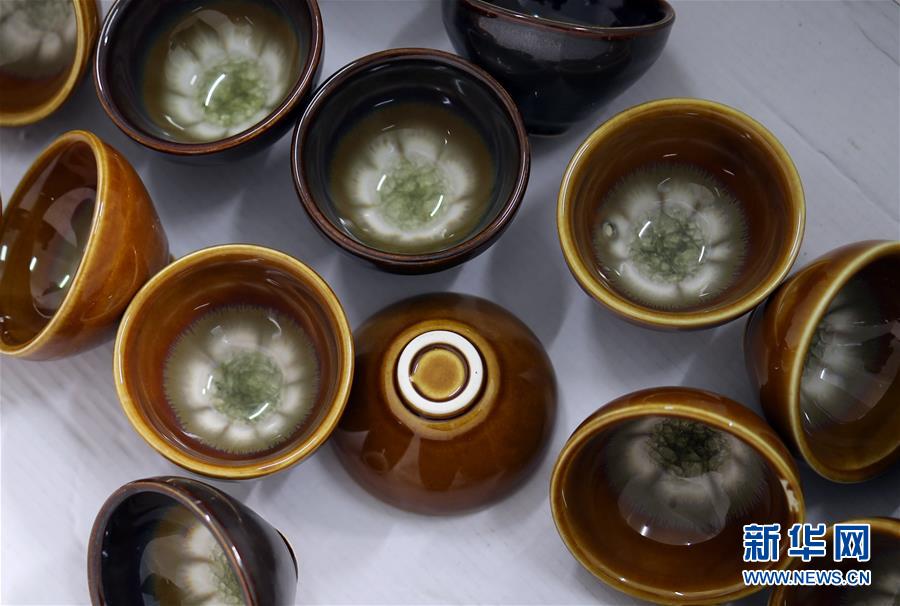 (愛國情 奮斗者·圖文互動)(1)池建義團隊:把論文寫在產(chǎn)品上