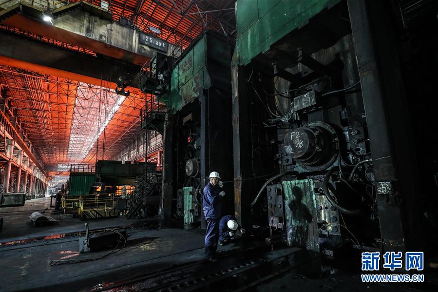 （新華全媒頭條&middot;圖文互動(dòng)）（8）一曲壯麗的鋼鐵史詩&mdash;&mdash;鞍鋼與共和國風(fēng)雨同行70載實(shí)錄