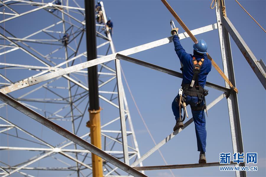 （新華全媒頭條&middot;圖文互動）（1）舵穩(wěn)當(dāng)奮楫 風(fēng)勁好揚帆&mdash;&mdash;寫在習(xí)近平主席提出中拉命運共同體理念五周年之際