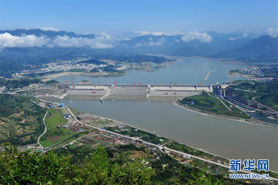 (壯麗70年·奮斗新時代——共和國發(fā)展成就巡禮·圖文互動)(7)潮涌楚天闊——湖北砥礪奮進70年譜寫高質量發(fā)展華章