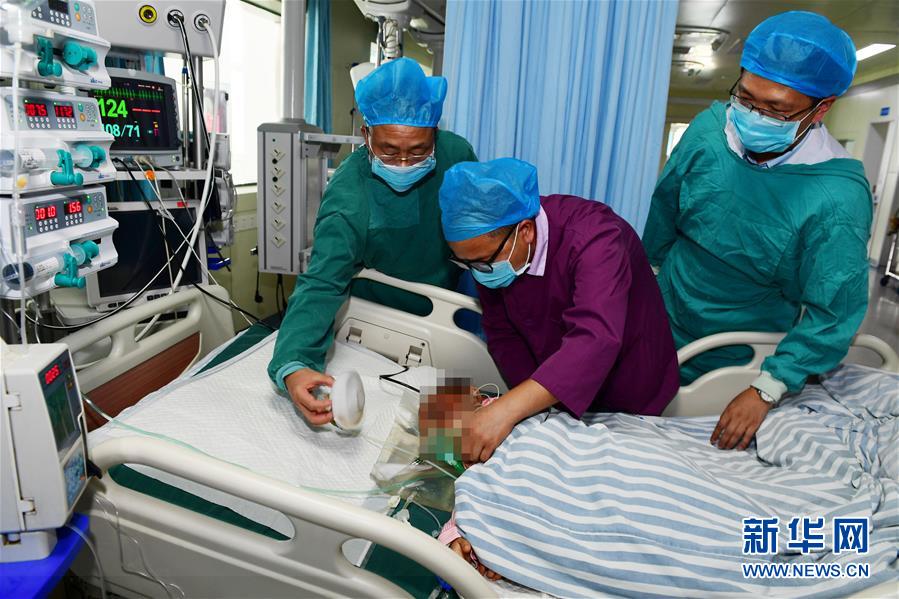 （新華全媒頭條&middot;圖文互動(dòng)）（12）有一絲希望，就盡百倍努力&mdash;&mdash;貴州水城&ldquo;7&middot;23&rdquo;特大山體滑坡72小時(shí)救援紀(jì)實(shí)