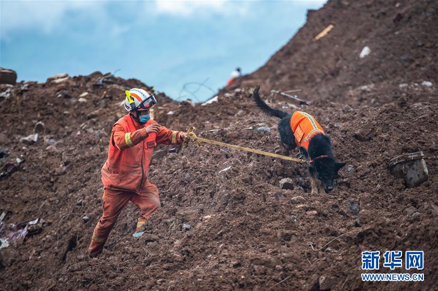 （新華全媒頭條&middot;圖文互動(dòng)）（5）有一絲希望，就盡百倍努力&mdash;&mdash;貴州水城&ldquo;7&middot;23&rdquo;特大山體滑坡72小時(shí)救援紀(jì)實(shí)