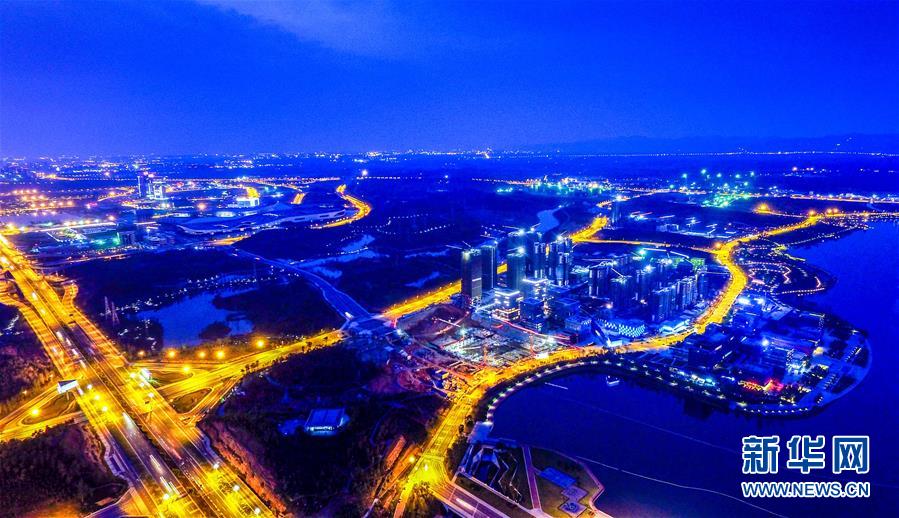 (壯麗70年·奮斗新時(shí)代——共和國(guó)發(fā)展成就巡禮·圖文互動(dòng))(14)治蜀往事激越 興川今朝豪邁——新中國(guó)成立70年四川發(fā)展巡禮