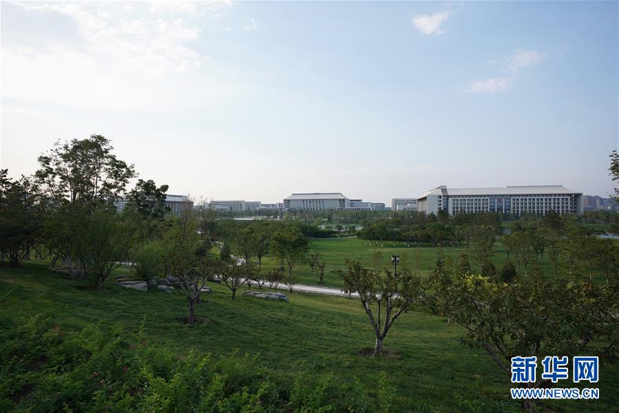 (壯麗70年·奮斗新時代——共和國發(fā)展成就巡禮·圖文互動)(2)千年古城崛起大國首都——北京70年跨越式發(fā)展紀實