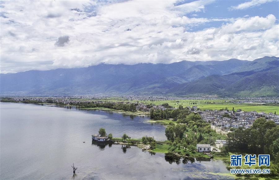 （在習近平新時代中國特色社會主義思想指引下&mdash;&mdash;新時代新作為新篇章&middot;總書記關(guān)心的百姓身邊事&middot;圖文互動）（2）留住鄉(xiāng)愁 綻放新顏&mdash;&mdash;傳統(tǒng)村落保護激發(fā)鄉(xiāng)村活力