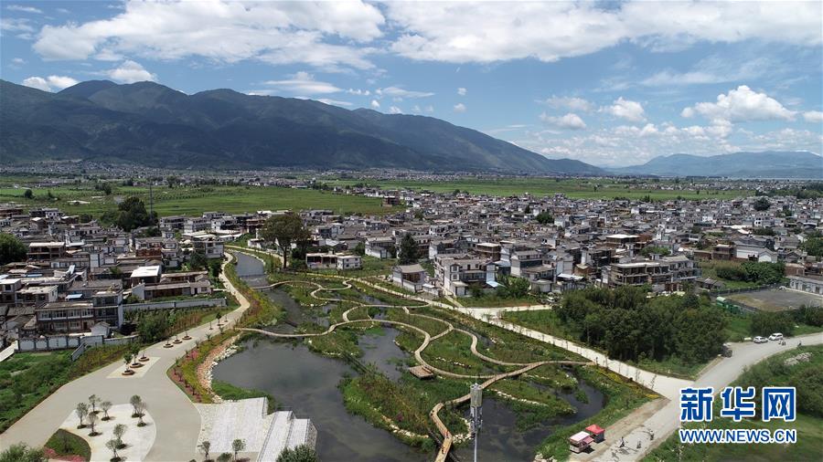 （在習近平新時代中國特色社會主義思想指引下&mdash;&mdash;新時代新作為新篇章&middot;總書記關(guān)心的百姓身邊事&middot;圖文互動）（7）留住鄉(xiāng)愁 綻放新顏&mdash;&mdash;傳統(tǒng)村落保護激發(fā)鄉(xiāng)村活力