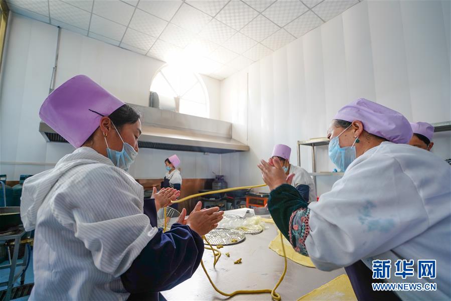 （新華全媒頭條&middot;決戰(zhàn)決勝脫貧攻堅(jiān)&middot;圖文互動）（9）以沖刺的狀態(tài)跑出決勝的姿態(tài)&mdash;&mdash;&ldquo;三區(qū)三州&rdquo;甘肅深貧區(qū)脫貧攻堅(jiān)報(bào)告