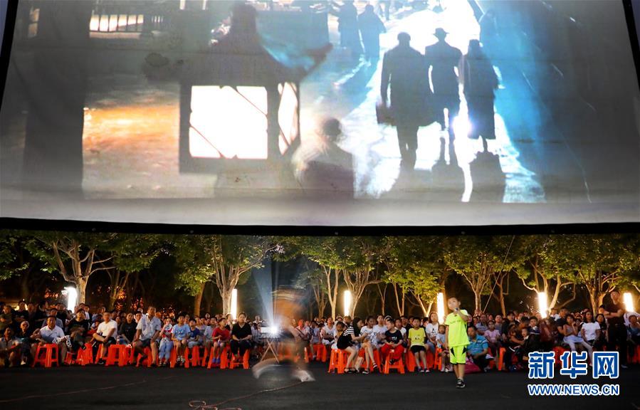 (壯麗70年·奮斗新時代——共和國發(fā)展成就巡禮·圖文互動)(4)人民至上的生動實(shí)踐——共和國民生發(fā)展成就巡禮