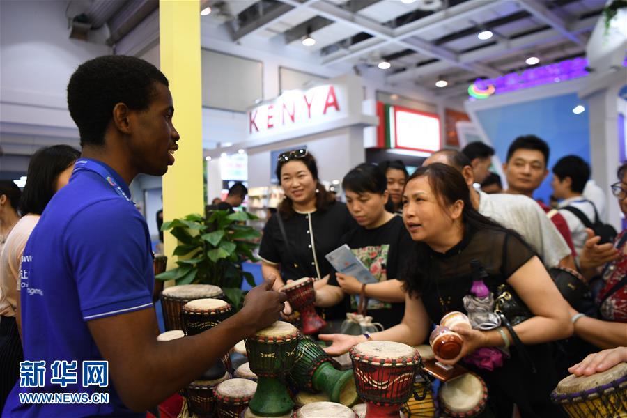 （新華全媒頭條&middot;圖文互動）（13）攜手鑄就非凡夢想&mdash;&mdash;寫在習近平主席提出構建更加緊密的中非命運共同體一周年之際