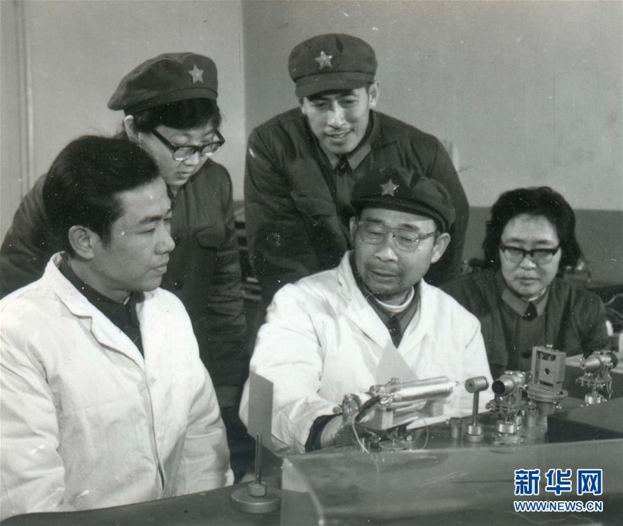 （愛(ài)國(guó)情 奮斗者&middot;圖文互動(dòng)）（1）永不停轉(zhuǎn)的&ldquo;陀螺&rdquo;&mdash;&mdash;追記中國(guó)工程院院士、國(guó)防科技大學(xué)教授高伯龍