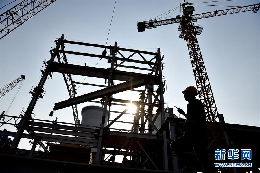 (壯麗70年·奮斗新時(shí)代——共和國發(fā)展成就巡禮·圖文互動)(4)從“用不上”到“有保障”——共和國能源業(yè)發(fā)展成就巡禮