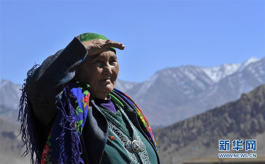 （壯麗70年&middot;奮斗新時(shí)代&mdash;&mdash;共和國(guó)榮光&middot;圖文互動(dòng)）（2）中國(guó)，一生的守護(hù)&mdash;&mdash;記&ldquo;人民楷模&rdquo;國(guó)家榮譽(yù)稱號(hào)獲得者布茹瑪汗&middot;毛勒朵