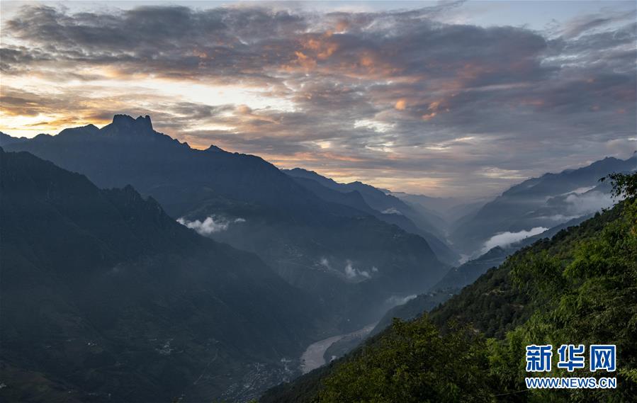 (新華全媒頭條·決戰(zhàn)決勝脫貧攻堅(jiān)·圖文互動(dòng))(11)為了人與自然和諧共生——云南“三江并流”地區(qū)決戰(zhàn)精準(zhǔn)脫貧的“生態(tài)畫(huà)卷”