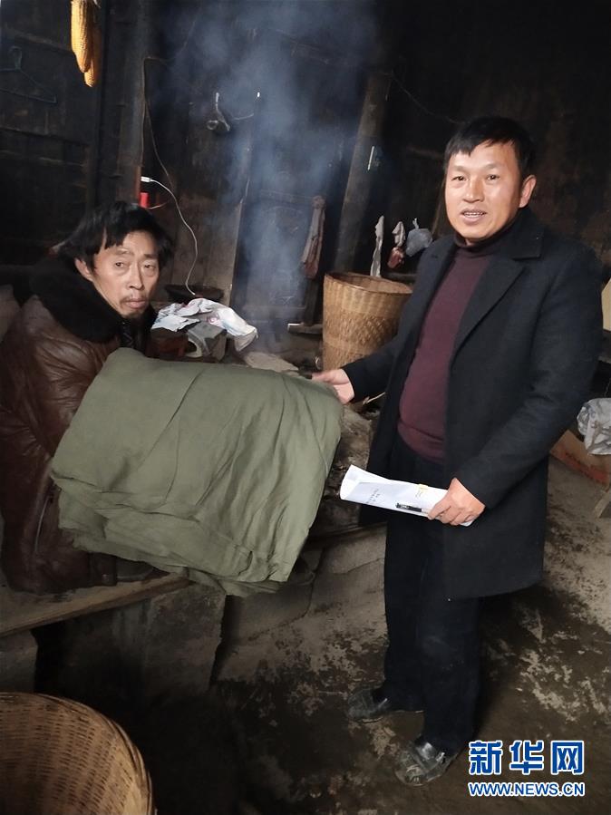 （新華全媒頭條&middot;圖文互動）（8）永不歸來的&ldquo;戰(zhàn)士&rdquo;&mdash;&mdash;追記倒在脫貧攻堅一線的貴州沿河縣駐村第一書記文偉紅