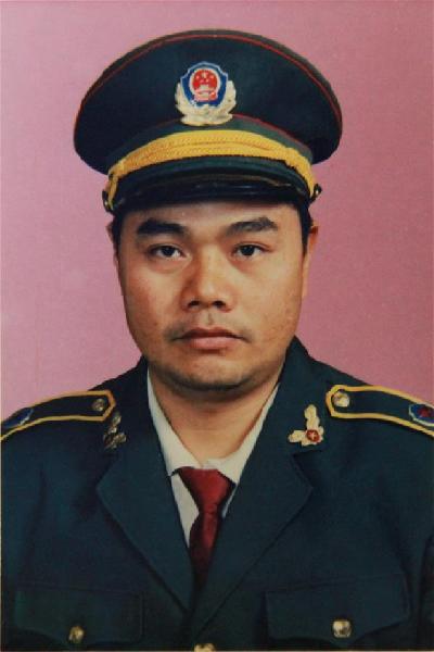 （為了民族復(fù)興&middot;英雄烈士譜&middot;圖文互動）經(jīng)濟(jì)建設(shè)的保護(hù)神：楊啟泉