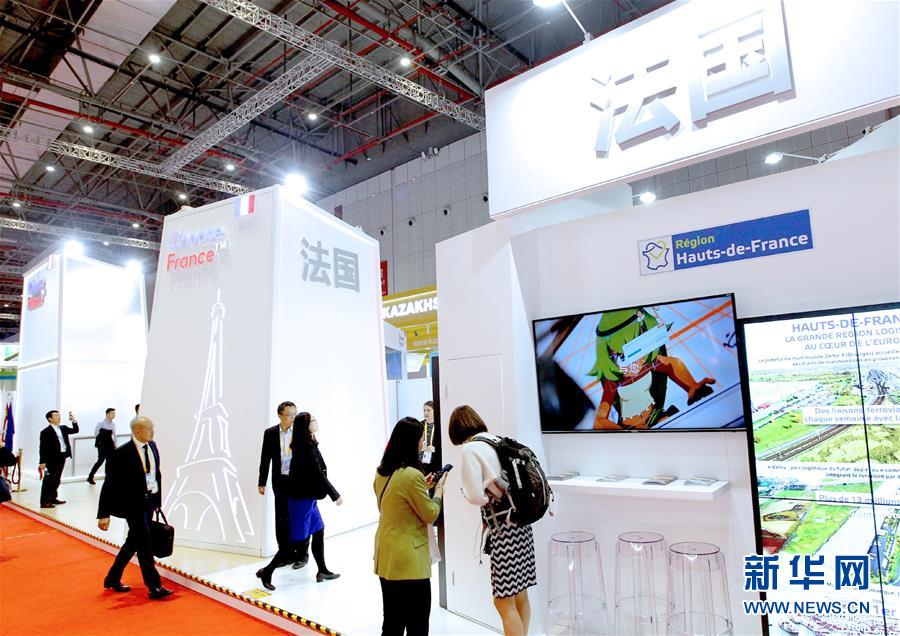 (新華全媒頭條·圖文互動)(1)共襄盛舉 共享未來——與會人士熱議習(xí)近平主席在第二屆中國國際進(jìn)口博覽會上的主旨演講