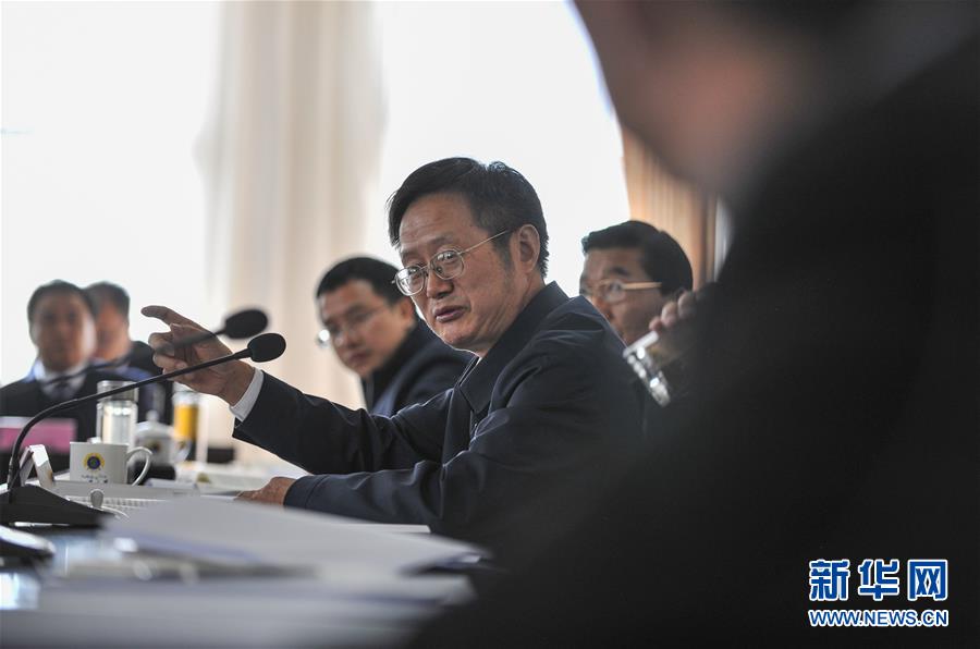 (圖文互動)(4)學(xué)習(xí)貫徹黨的十九屆四中全會精神中央宣講團(tuán)在西藏自治區(qū)宣講