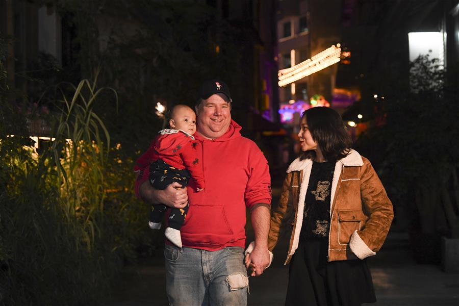 (在習(xí)近平新時代中國特色社會主義思想指引下——新時代新作為新篇章·總書記關(guān)切開放事·圖文互動)(3)中國引力:在開放的中國共創(chuàng)幸福