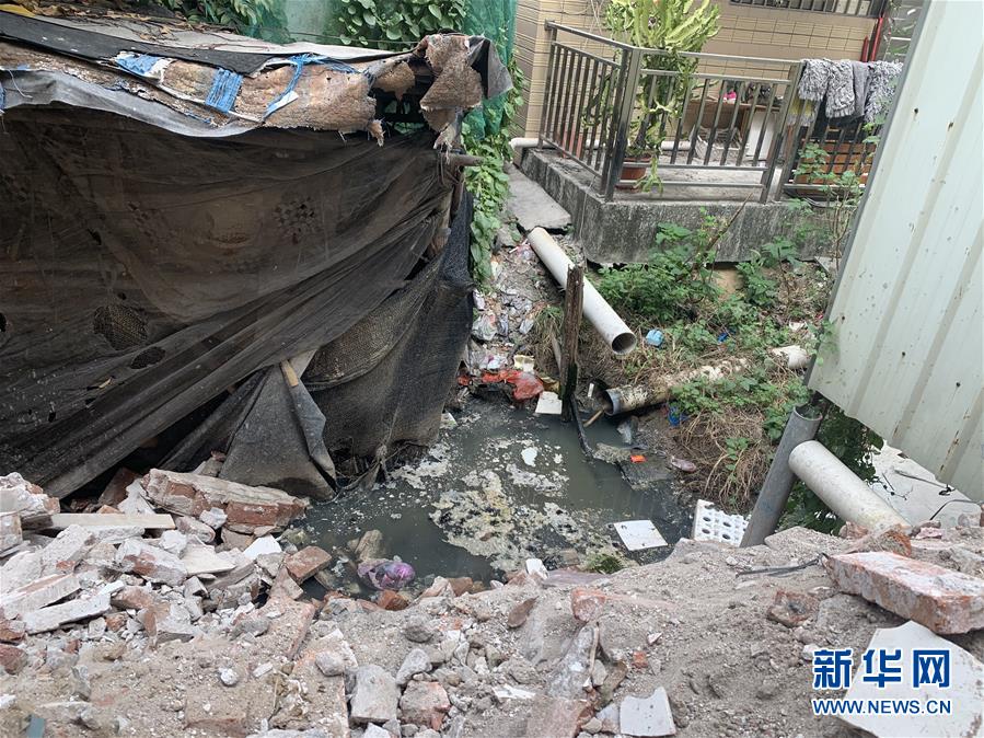 （圖文互動）（3）河長職責寫得明明白白，條條舉措無一落實&mdash;&mdash;國務(wù)院檢查組暗訪核查佛山一農(nóng)村河涌黑臭十余年無人管理