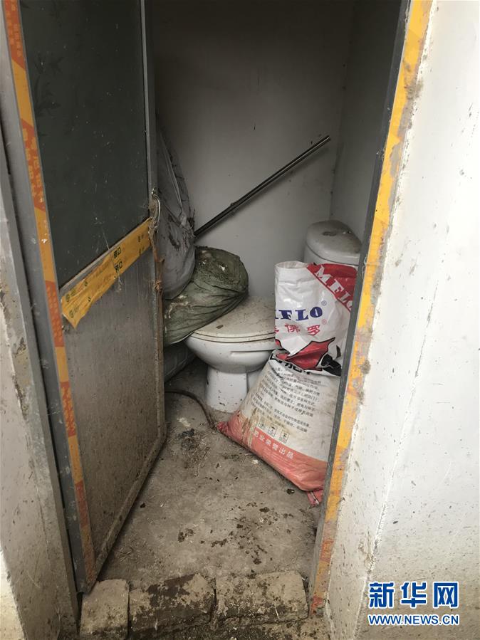 (新華視點(diǎn)·國(guó)務(wù)院農(nóng)村人居環(huán)境整治大檢查·圖文互動(dòng))(1)抽查10多戶新廁竟無(wú)一使用 農(nóng)村改廁豈能“為改而改”