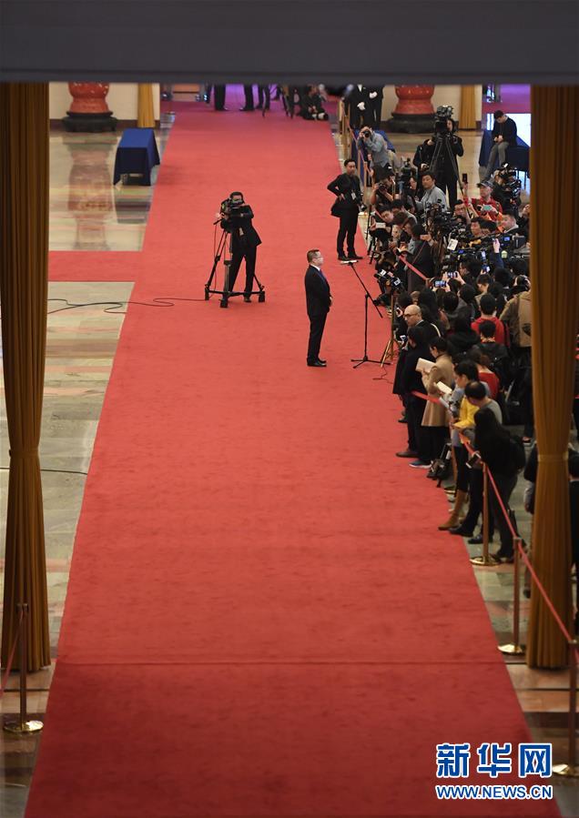 （兩會(huì)&middot;面對(duì)面）（14）采訪部長(zhǎng)