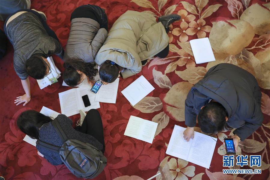 (新華全媒頭條·圖文互動(dòng))(4)2019——春天里的中國兩會(huì)故事