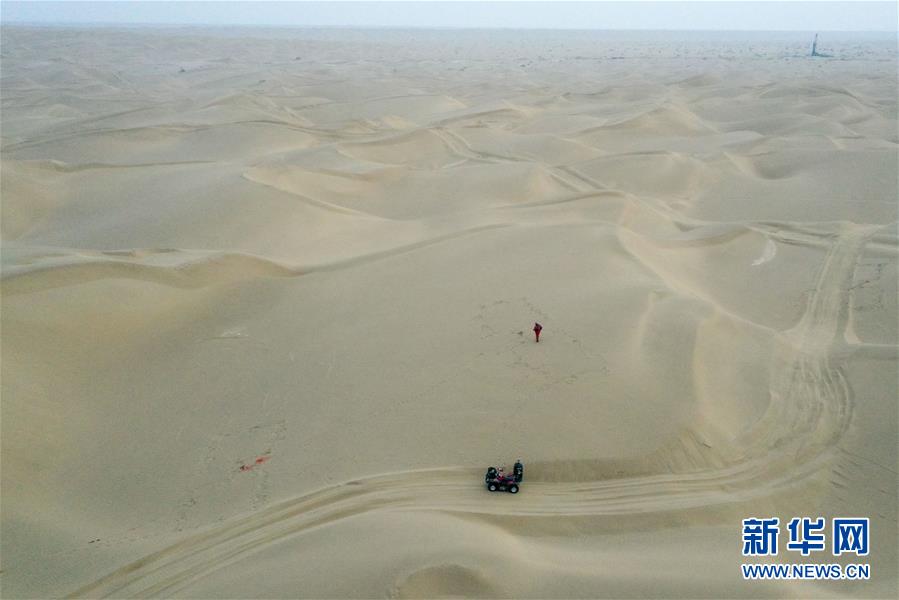 （新春走基層&middot;圖文互動）（1）大漠中，一頂帳篷守歲五年