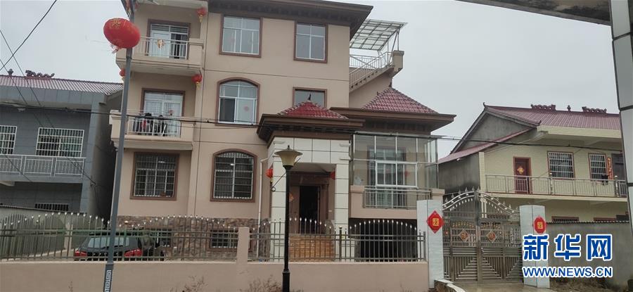 （聚焦疫情防控&middot;圖文互動）（1）從武漢返鄉(xiāng)的一家人：&ldquo;鄰里情割不斷，自行隔離是義務&rdquo;