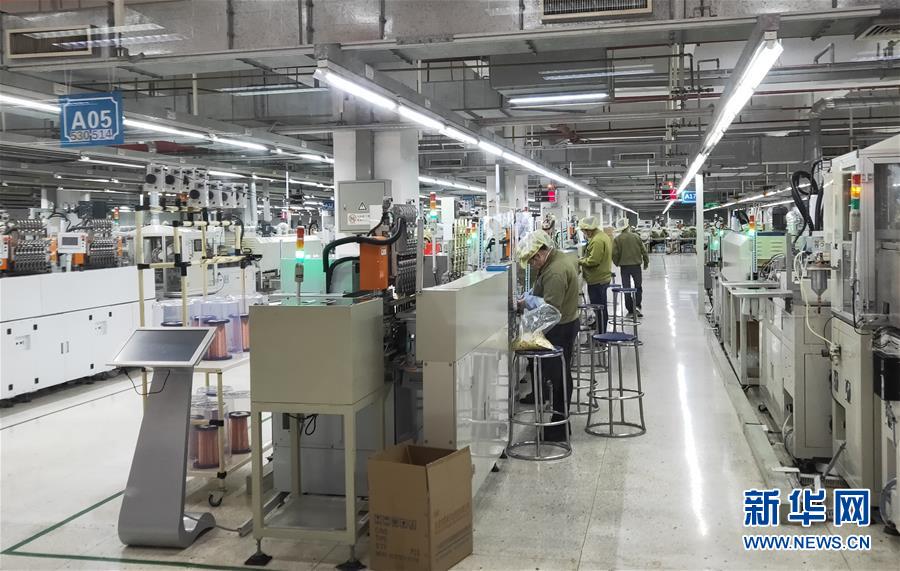 （來自經(jīng)濟(jì)前沿的故事&middot;企業(yè)復(fù)工復(fù)產(chǎn)&middot;圖文互動(dòng)）（1）看1500多名工人是如何復(fù)工的？&mdash;&mdash;湖南郴州一家企業(yè)復(fù)工目擊記 