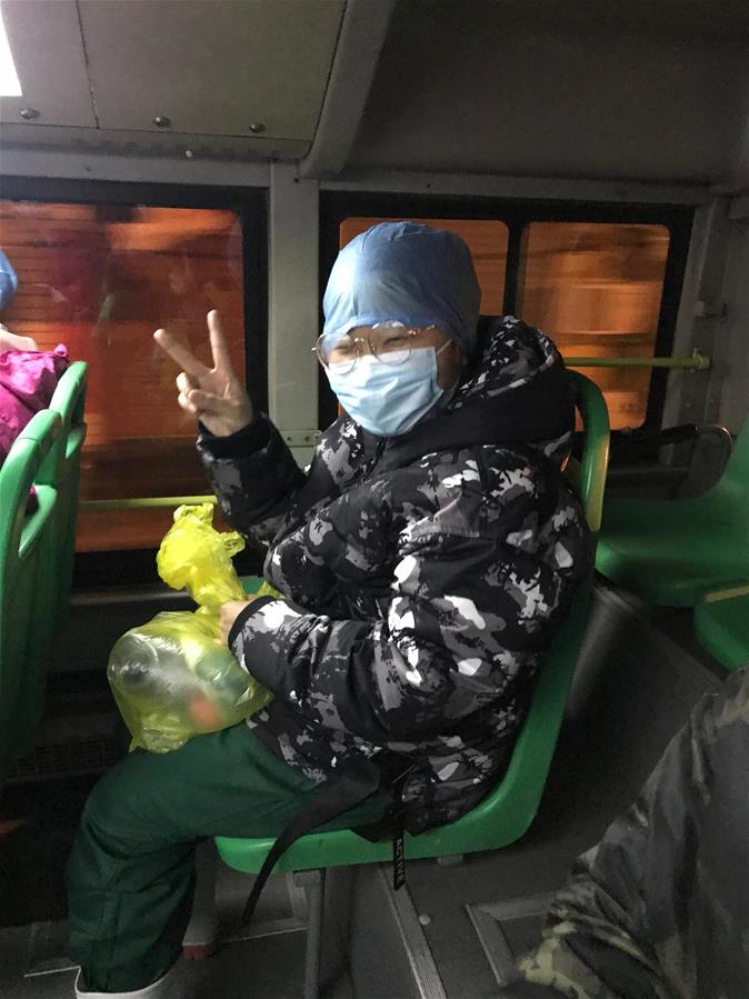 (一線抗疫群英譜·圖文互動(dòng))(3)5名“90后”一線醫(yī)護(hù)人員的戰(zhàn)“疫”