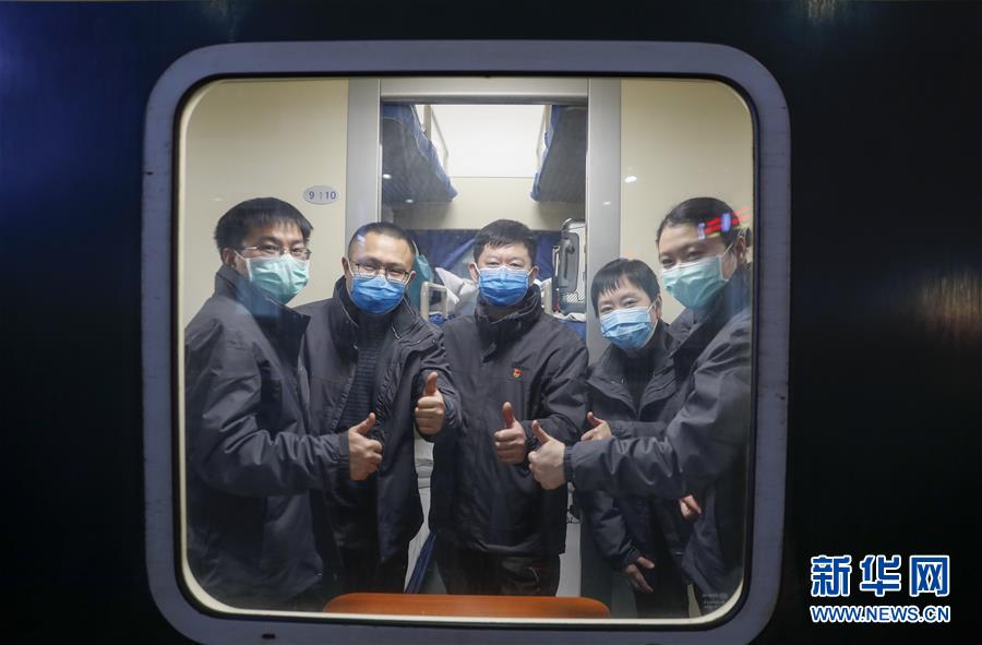 （聚焦疫情防控&middot;對口支援19省份在奮戰(zhàn)&middot;圖文互動）（1）&ldquo;當我們摘下口罩，看到彼此勝利的微笑&rdquo;&mdash;&mdash;重慶對口支援孝感市抗擊疫情紀實