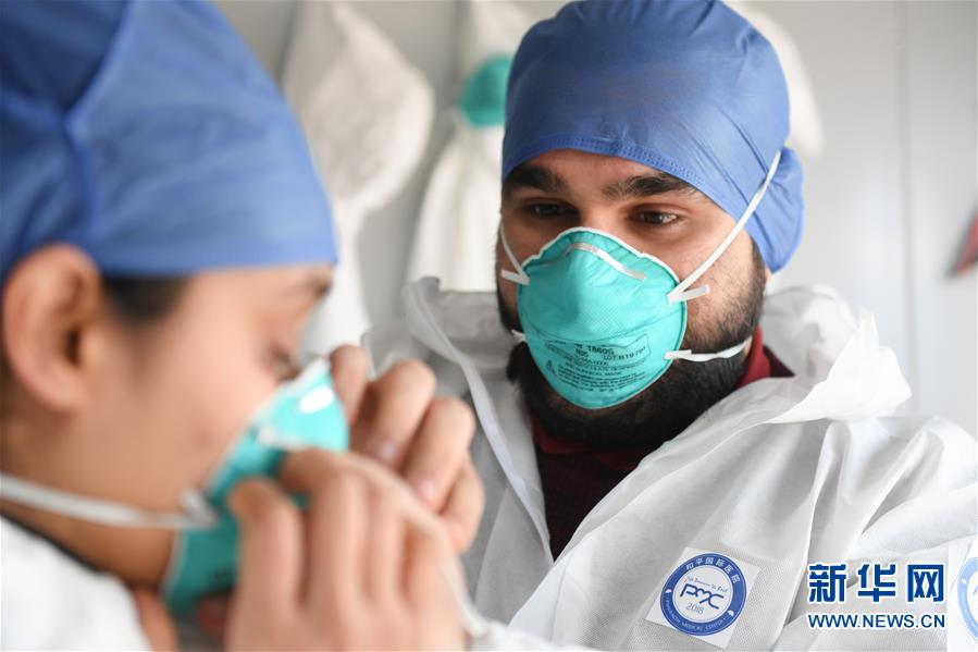 （新華全媒頭條&middot;圖文互動）（16）聽，人類命運共同體的大合唱&mdash;&mdash;中國同國際社會攜手抗擊新冠肺炎疫情述評