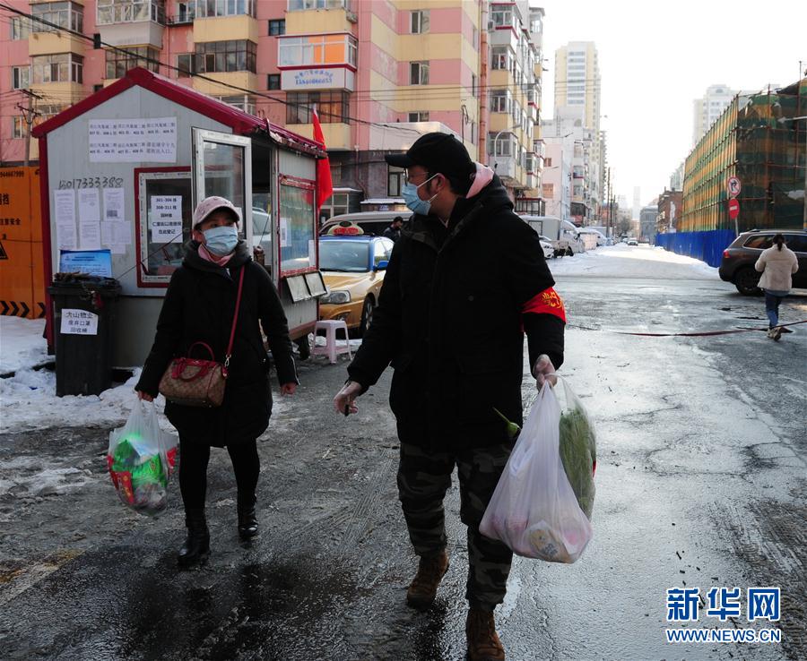 （聚焦疫情防控&middot;圖文互動）（1）不知你是誰，知你為了誰&mdash;&mdash;社區(qū)戰(zhàn)&ldquo;疫&rdquo;志愿者群像