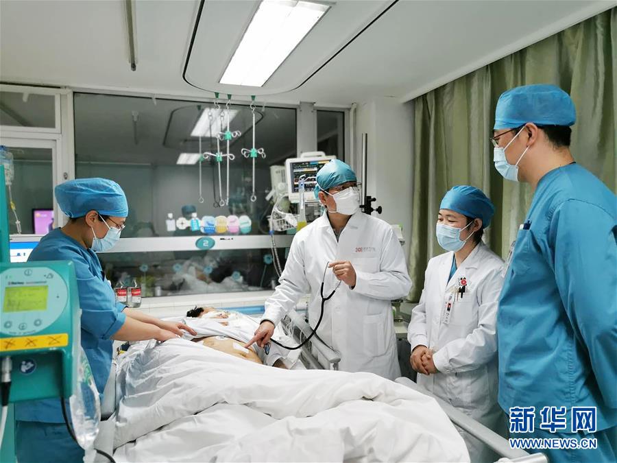 (一線抗疫群英譜·圖文互動(dòng))(4)當(dāng)好首都抗疫“守門人”——解放軍總醫(yī)院第一醫(yī)學(xué)中心急診科抗疫記事