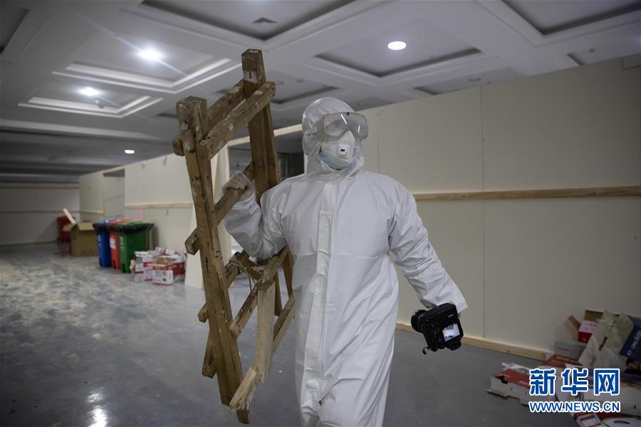 （一線抗疫群英譜&middot;特稿&middot;圖文互動(dòng)）（5）不畏艱險(xiǎn)，深入一線&mdash;&mdash;&ldquo;武漢保衛(wèi)戰(zhàn)&rdquo;一線新聞工作者素描