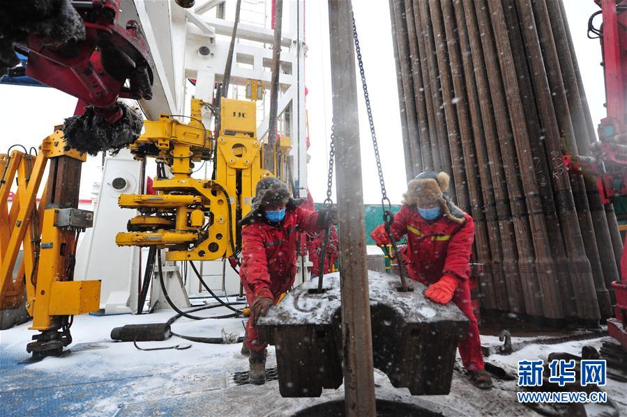 （圖文互動(dòng)）（2）大慶油田：一手抓防疫，一手抓生產(chǎn)