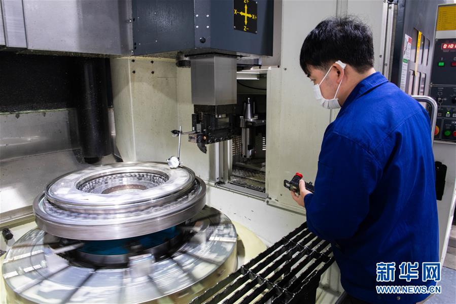 (圖文互動(dòng))(3)湖南:響應(yīng)降級 經(jīng)濟(jì)提速 防控不松