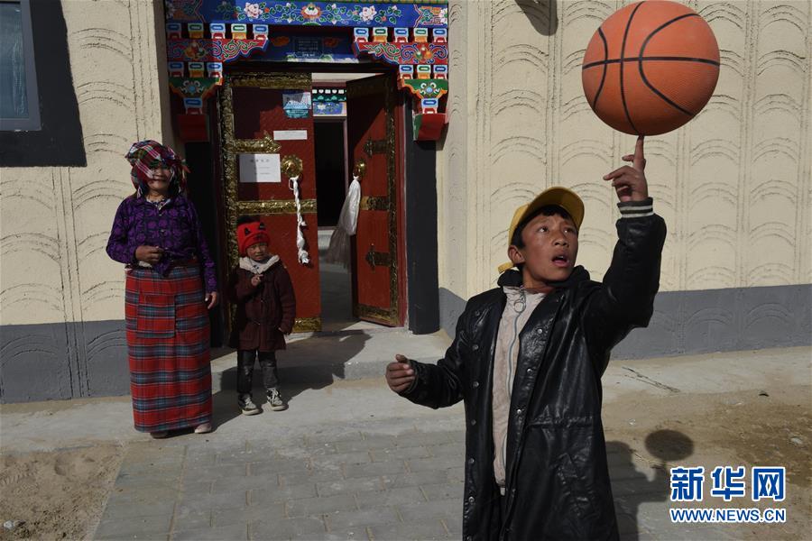 (新華全媒頭條·圖文互動)(10)跨越半個世紀的生命遷徙——西藏極高海拔生態(tài)搬遷破解人與自然共生難題