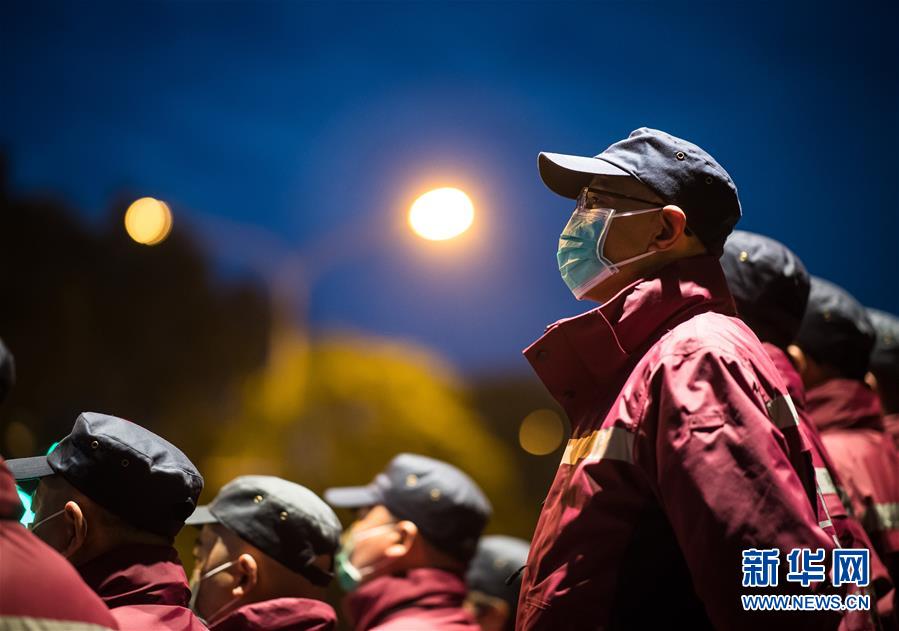 （新華全媒頭條&middot;圖文互動(dòng)）（12）最美逆行者，武漢永遠(yuǎn)記得你！&mdash;&mdash;首批援鄂醫(yī)療隊(duì)返程紀(jì)實(shí)