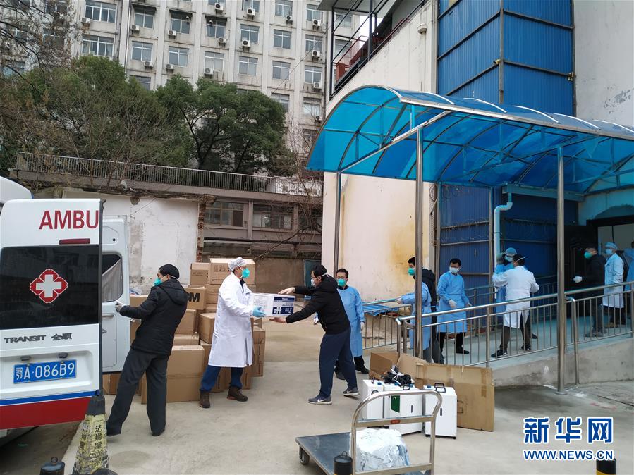 (在習(xí)近平新時(shí)代中國特色社會(huì)主義思想指引下——新時(shí)代新作為新篇章·習(xí)近平總書記關(guān)切事·圖文互動(dòng))(6)化“危”為“機(jī)” 念好“新”字訣——各地產(chǎn)業(yè)發(fā)展“新”動(dòng)向掃描