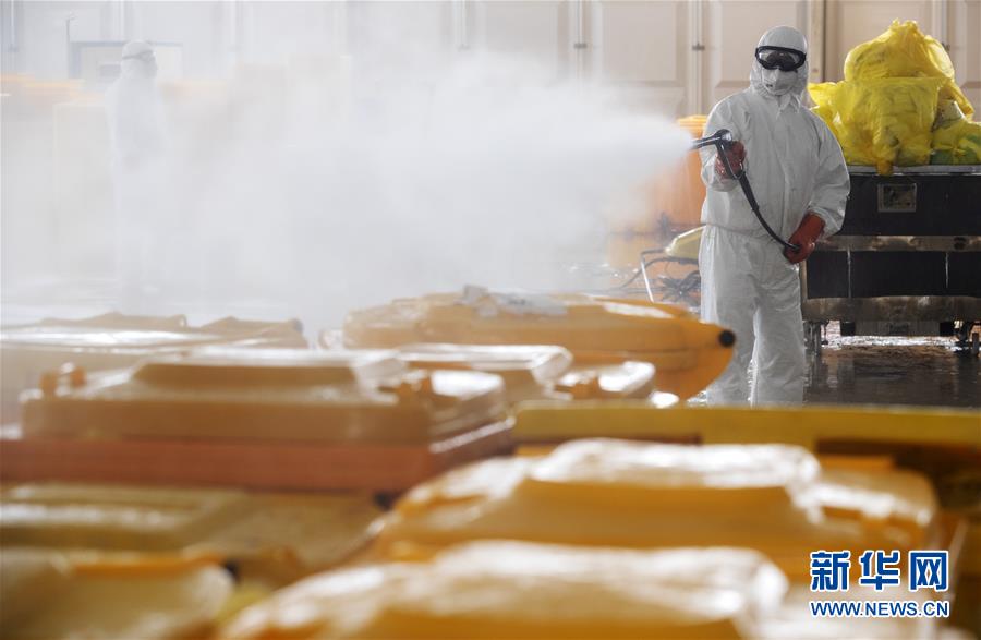 (聚焦疫情防控·圖文互動)(5)“隱蔽”防線上的阻擊戰(zhàn)——武漢醫(yī)療廢物處理從“全線告急”到“日產(chǎn)日清”